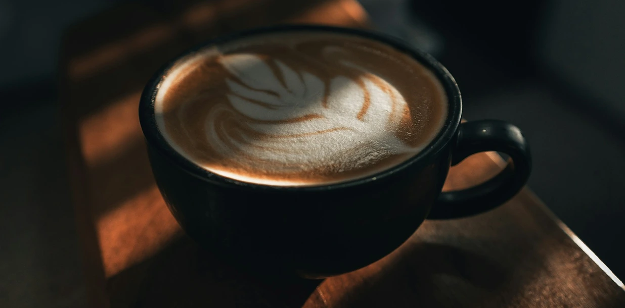 Perfect glossy microfoam with heart latte art